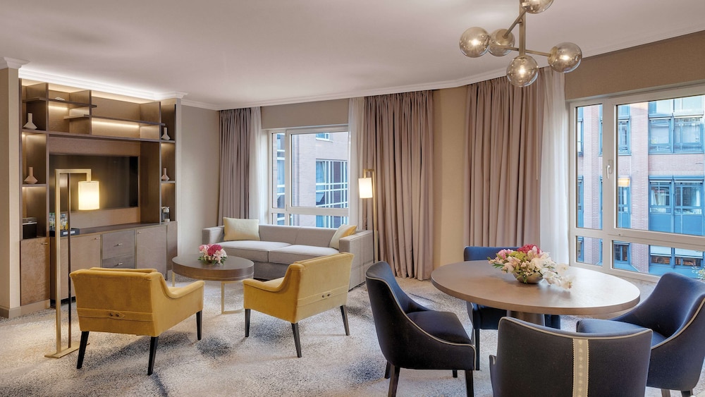 Hilton Munich City — Hotel rooms in Munich, Bavaria