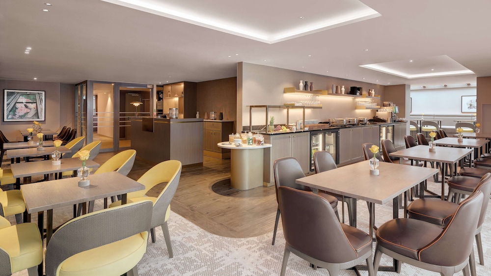 Hilton Munich City — Restaurant & bars in Munich, Bavaria