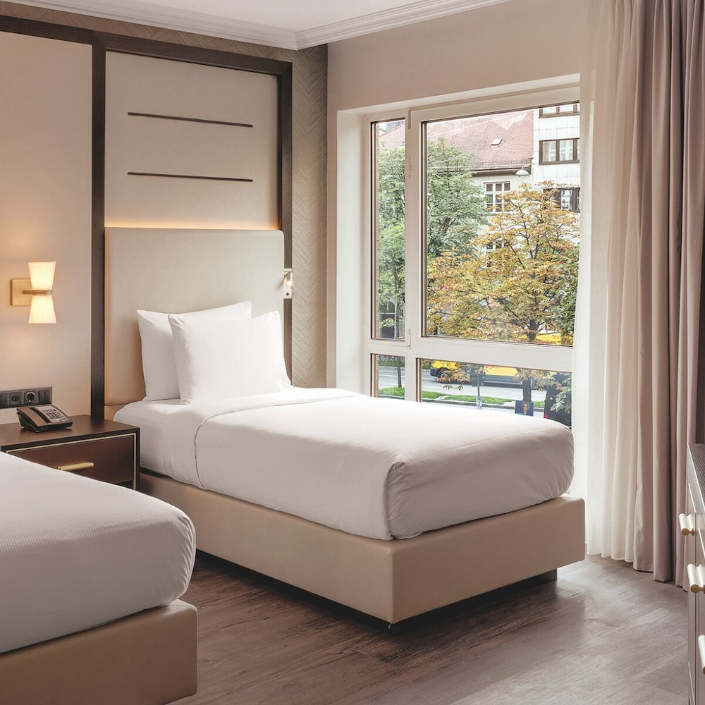 Hilton Munich City — Hotel rooms in Munich, Bavaria