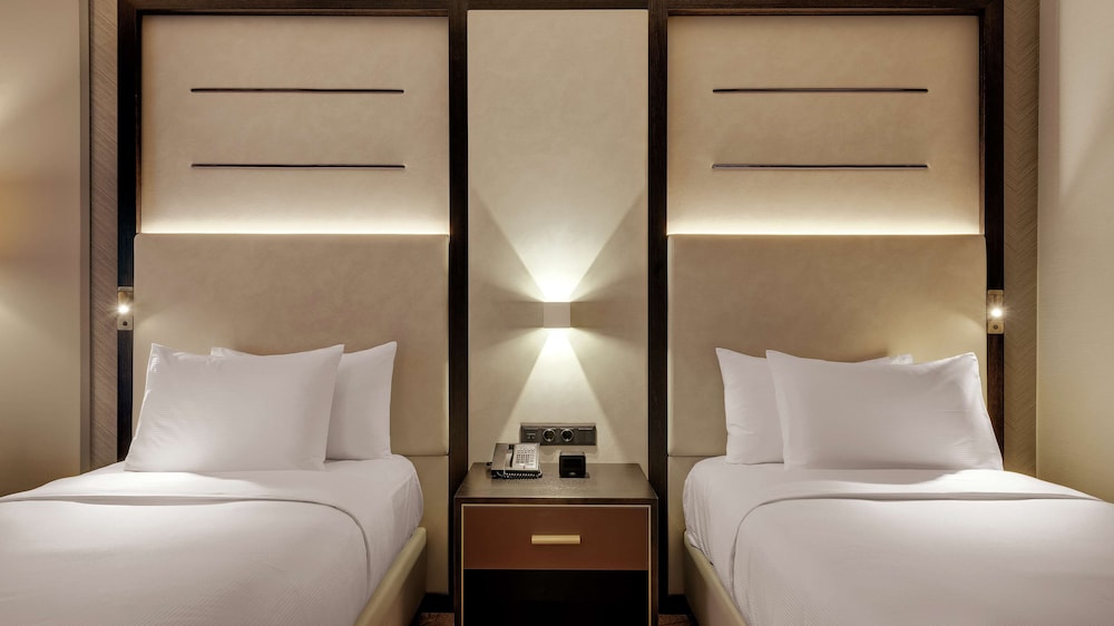 Hilton Munich City — Hotel rooms in Munich, Bavaria