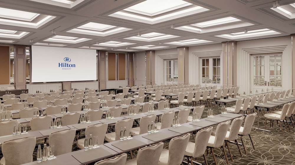 Hilton Munich City — Hotel building in Munich, Bavaria