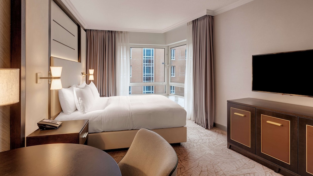 Hilton Munich City — Hotel rooms in Munich, Bavaria