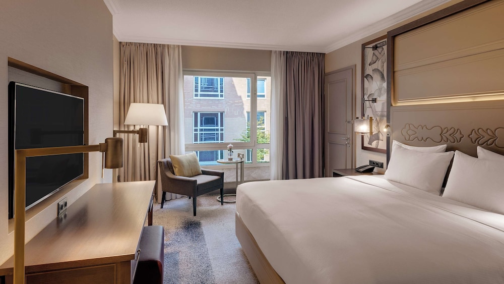Hilton Munich City — Hotel rooms in Munich, Bavaria