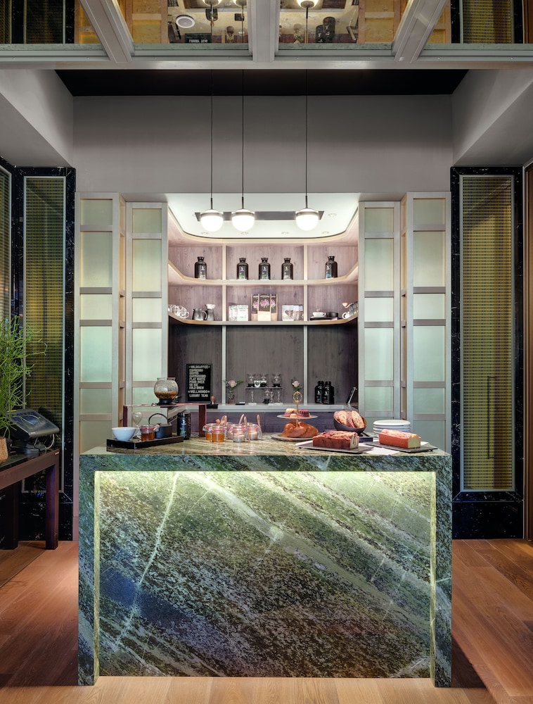 Hilton Munich City — Restaurant & bars in Munich, Bavaria