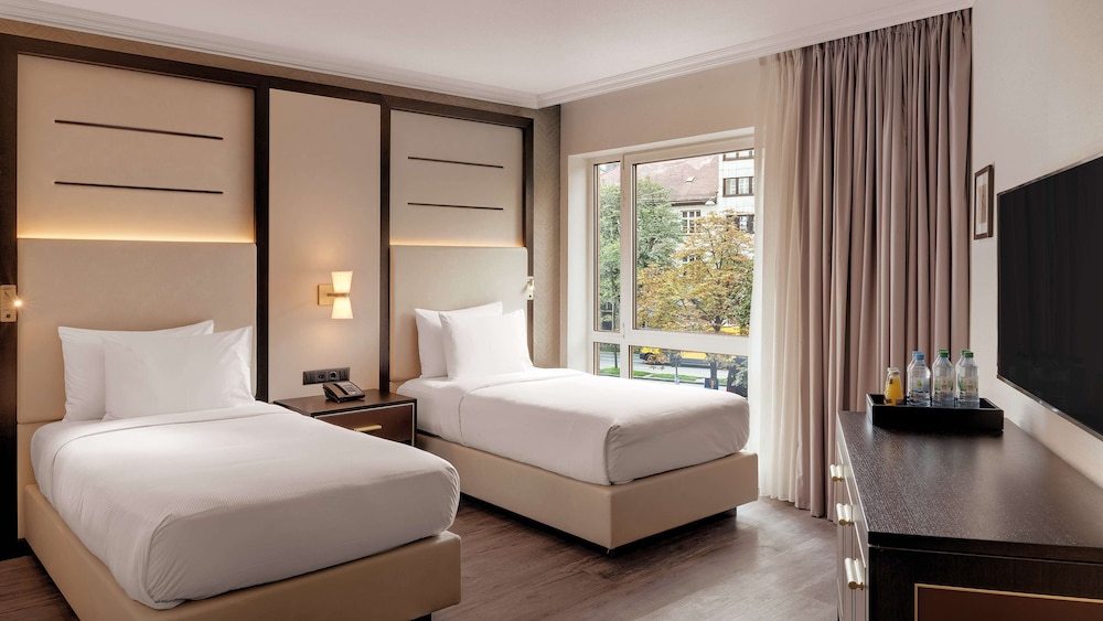 Hilton Munich City — Hotel rooms in Munich, Bavaria