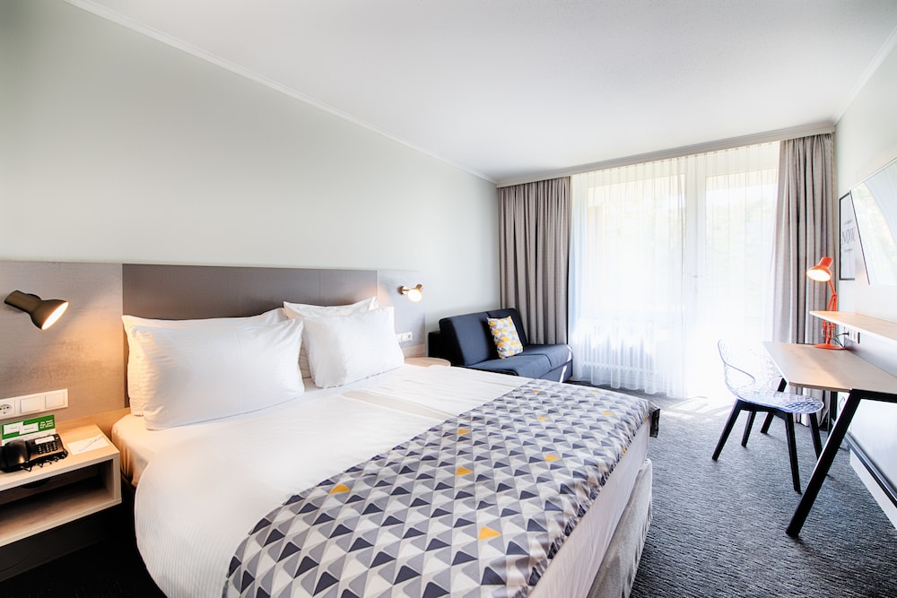 Holiday Inn Munich - South by IHG — Hotel rooms in Munich, Bavaria