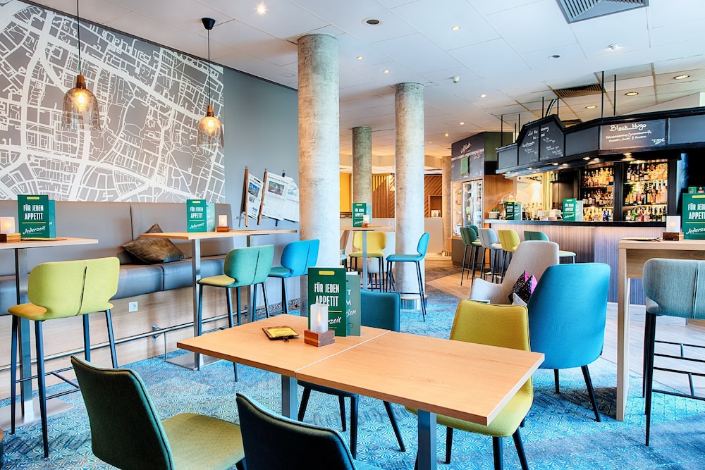 Holiday Inn Munich - South by IHG — Restaurant & bars in Munich, Bavaria