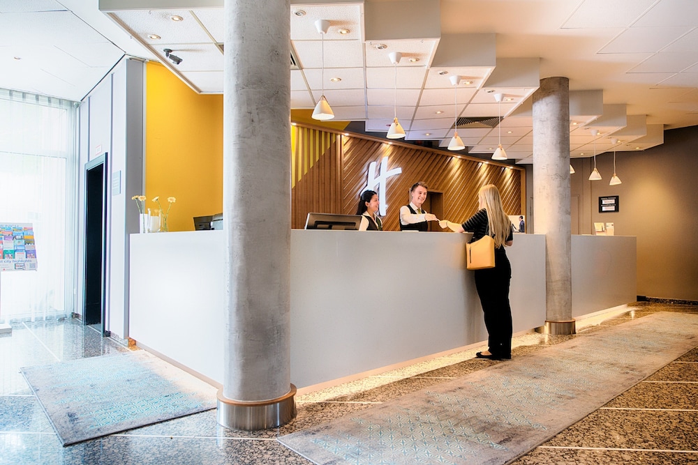 Holiday Inn Munich - South by IHG — Hotel building in Munich, Bavaria