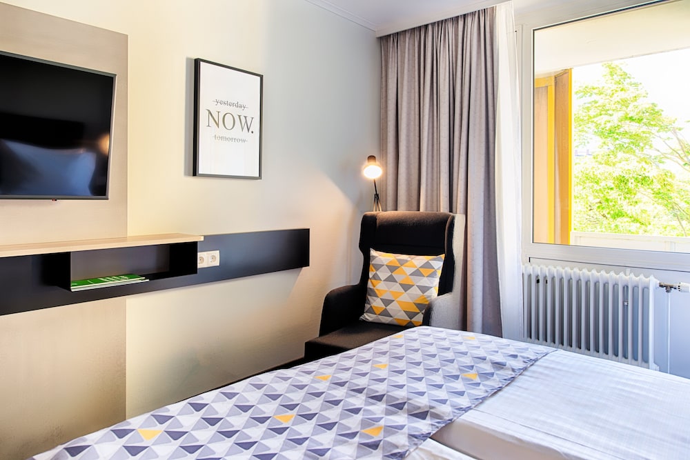 Holiday Inn Munich - South by IHG — Hotel rooms in Munich, Bavaria