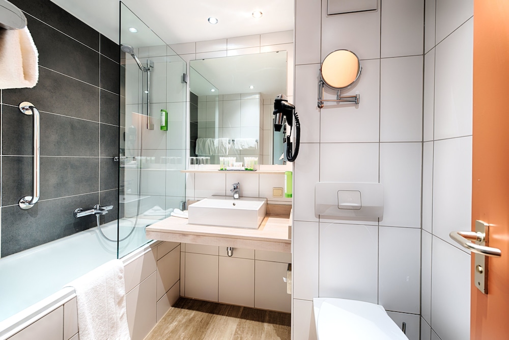 Holiday Inn Munich - South by IHG — Hotel rooms in Munich, Bavaria