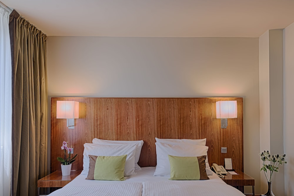 K+K Hotel am Harras — Hotel rooms in Munich, Bavaria