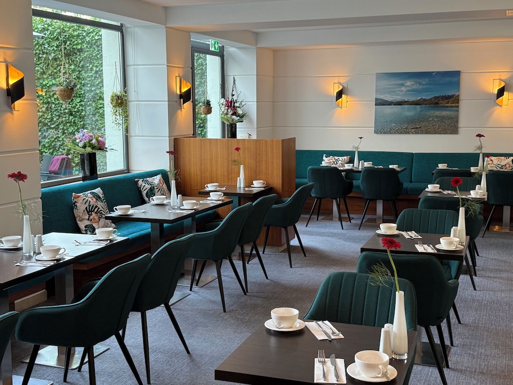 K+K Hotel am Harras — Restaurant & bars in Munich, Bavaria
