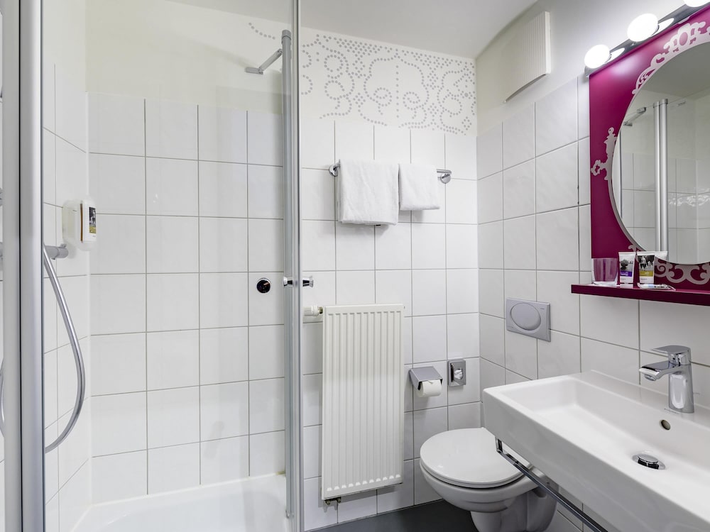 Mercure Hotel Muenchen am Olympiapark — Hotel rooms in Munich, Bavaria