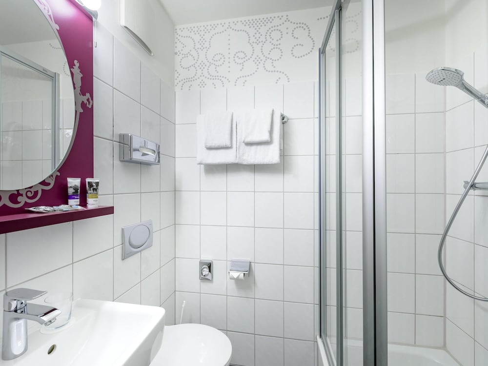 Mercure Hotel Muenchen am Olympiapark — Hotel rooms in Munich, Bavaria