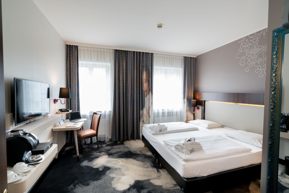 Mercure Hotel Muenchen am Olympiapark — Hotel rooms in Munich, Bavaria