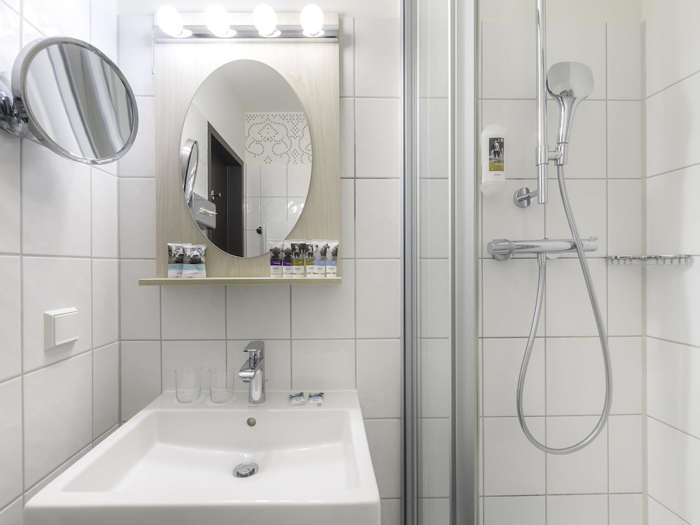 Mercure Hotel Muenchen am Olympiapark — Hotel rooms in Munich, Bavaria