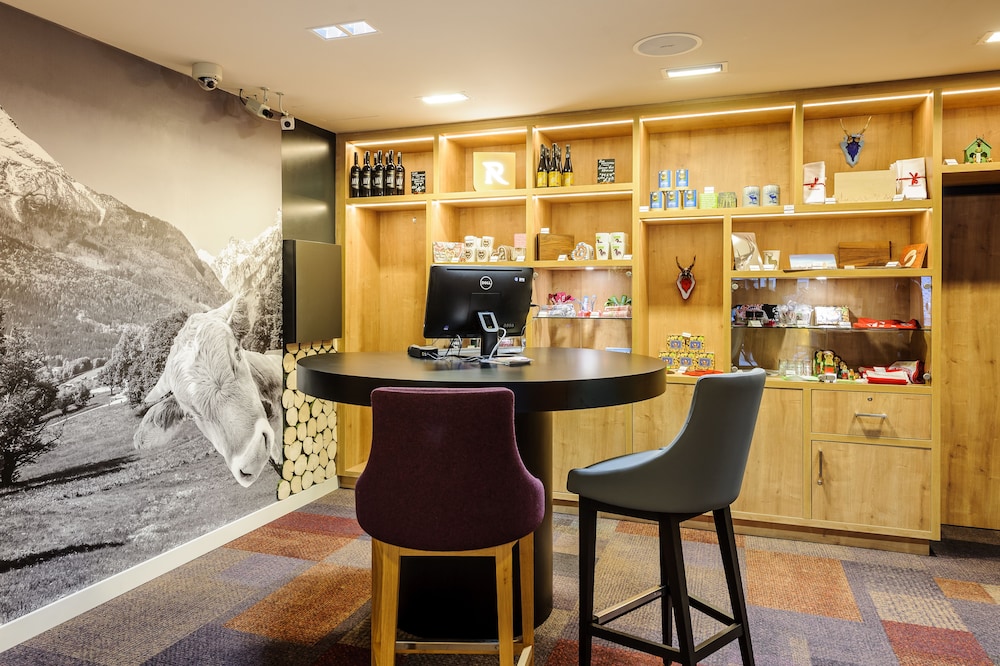 Mercure Muenchen City Center — Hotel building in Munich, Bavaria