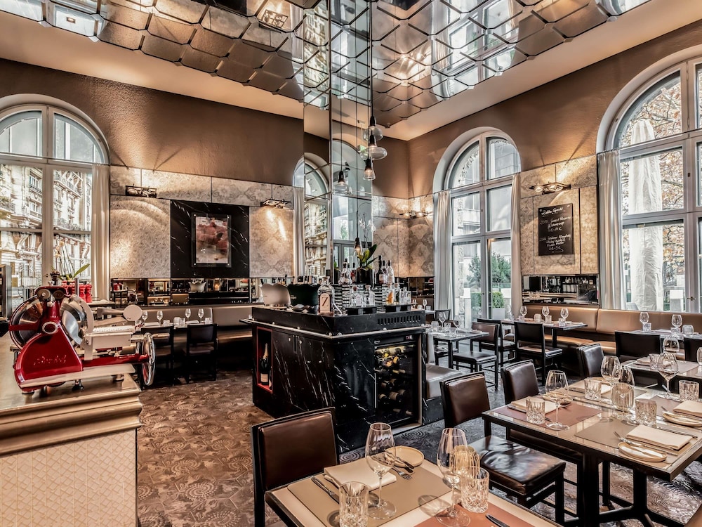 Sofitel Munich Bayerpost — Restaurant & bars in Munich, Bavaria