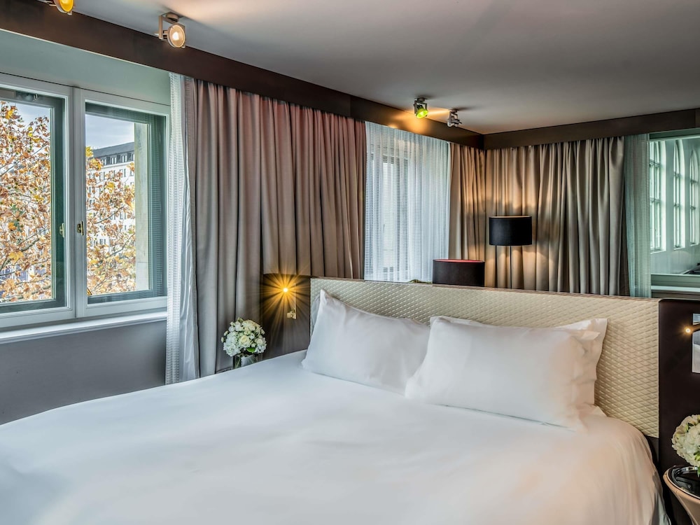 Sofitel Munich Bayerpost — Hotel rooms in Munich, Bavaria