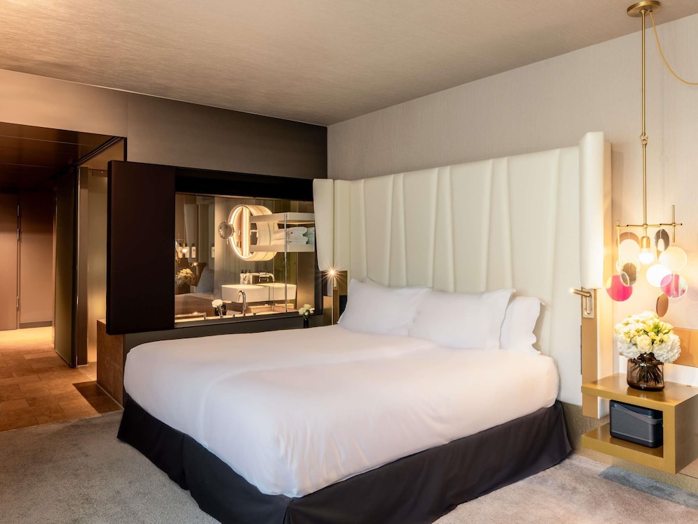 Sofitel Munich Bayerpost — Hotel rooms in Munich, Bavaria