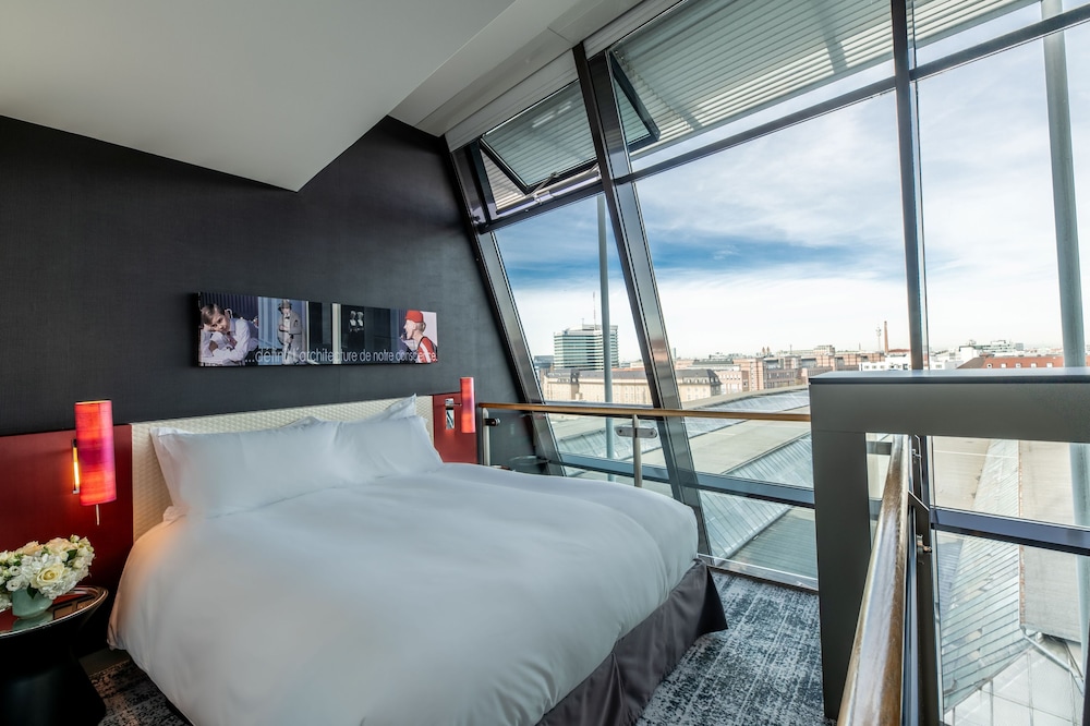 Sofitel Munich Bayerpost — Hotel rooms in Munich, Bavaria