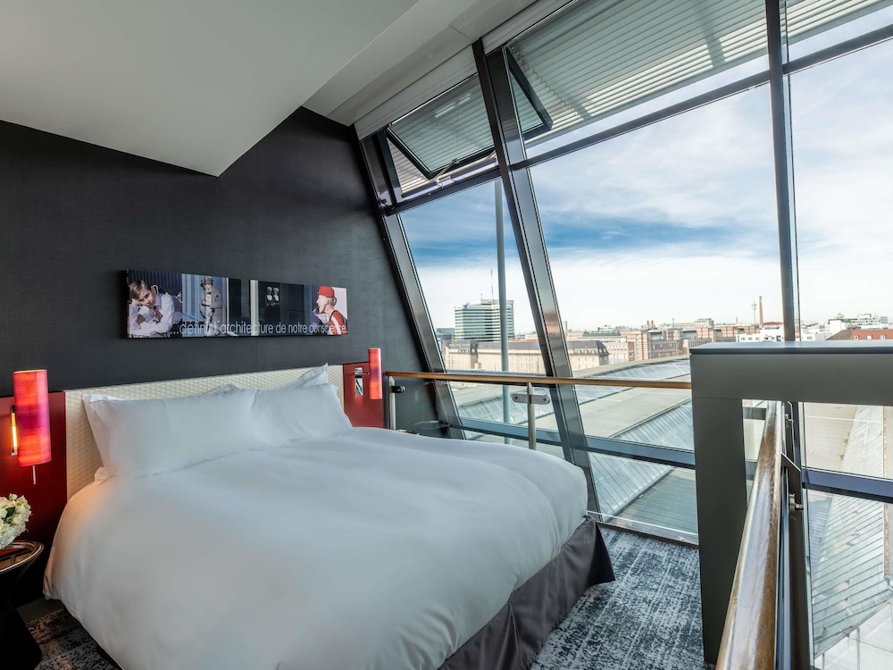 Sofitel Munich Bayerpost — Hotel rooms in Munich, Bavaria