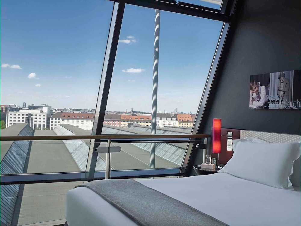 Sofitel Munich Bayerpost — Hotel rooms in Munich, Bavaria