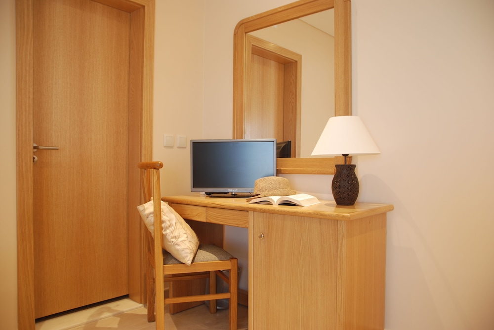 Hotel Alba — Hotel rooms in Monte Gordo, Faro