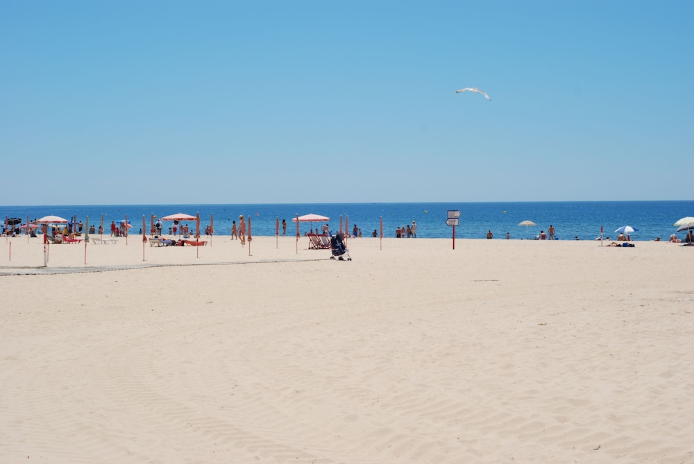 Hotel Alba — Beach in Monte Gordo, Faro
