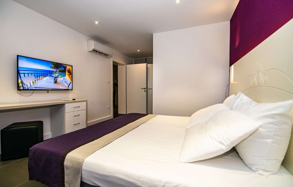 Park Plaza Verudela Pula — Hotel rooms in Pula, Istria