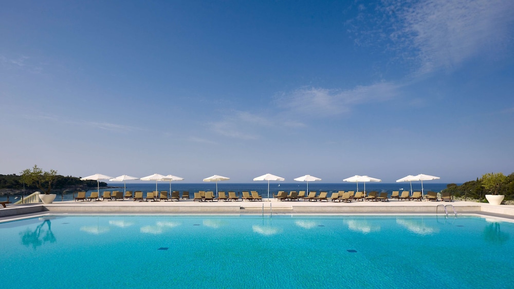 Park Plaza Verudela Pula — Swimming pool in Pula, Istria