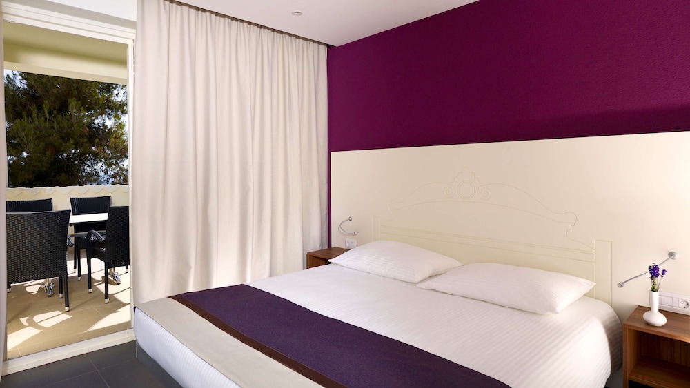 Park Plaza Verudela Pula — Hotel rooms in Pula, Istria