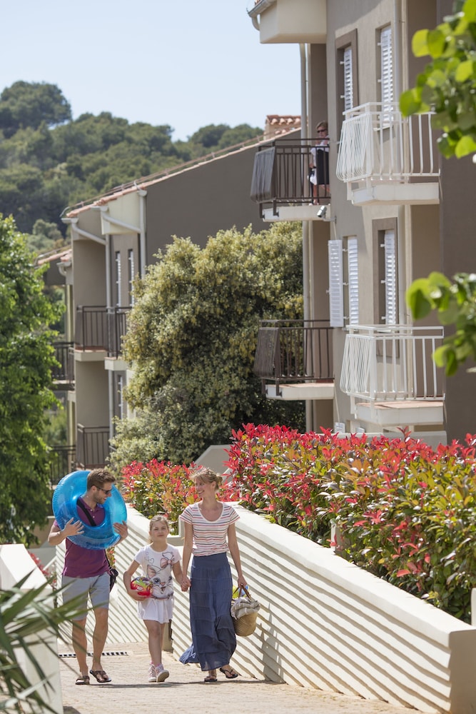 Park Plaza Verudela Pula — Hotel building in Pula, Istria