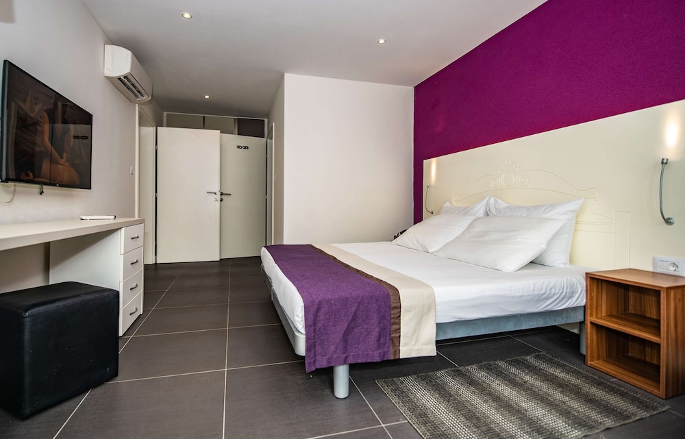 Park Plaza Verudela Pula — Hotel rooms in Pula, Istria