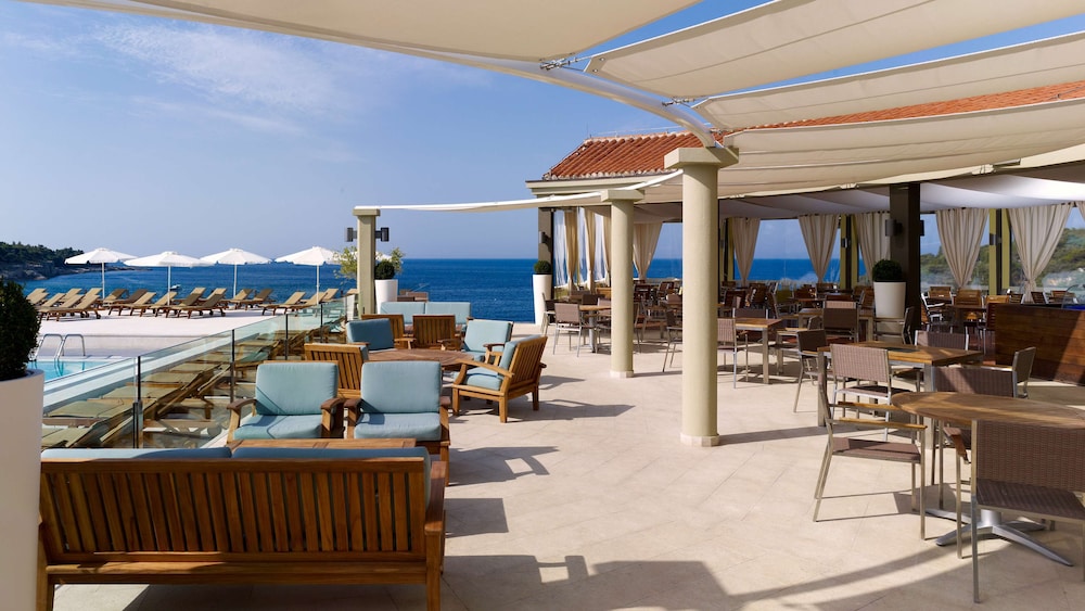 Park Plaza Verudela Pula — Restaurant & bars in Pula, Istria