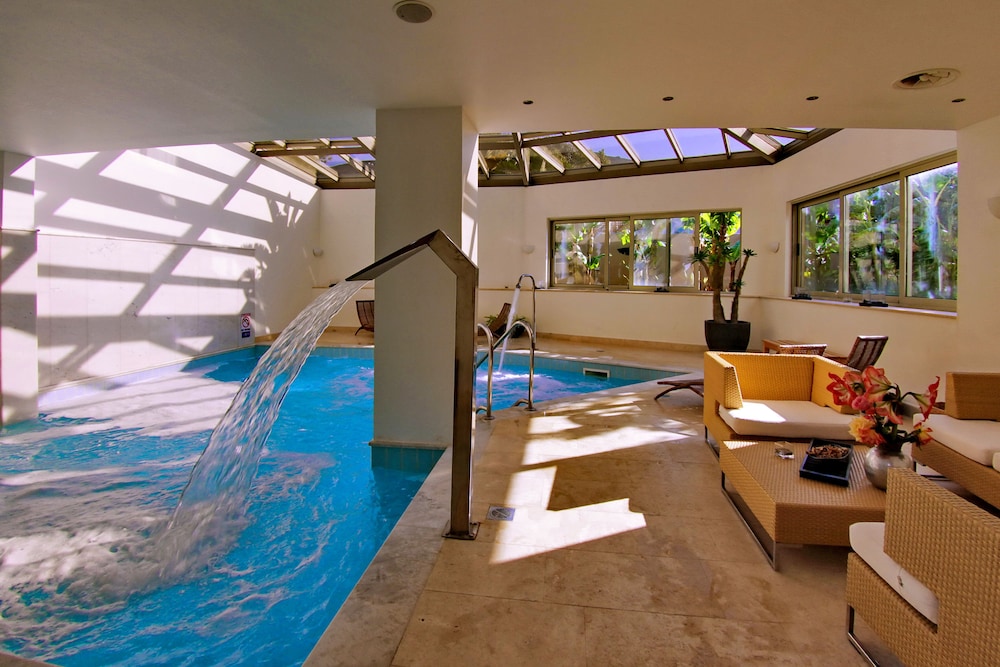Blue Sea Beach Affiliated by Melia — Swimming pool in Stalida