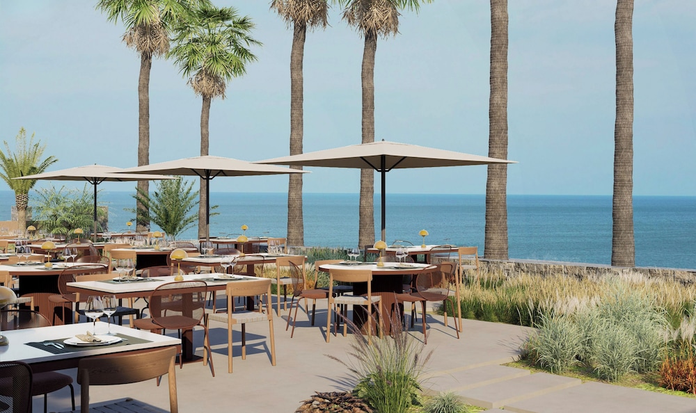 Blue Sea Beach Affiliated by Melia — Restaurant & bars in Stalida