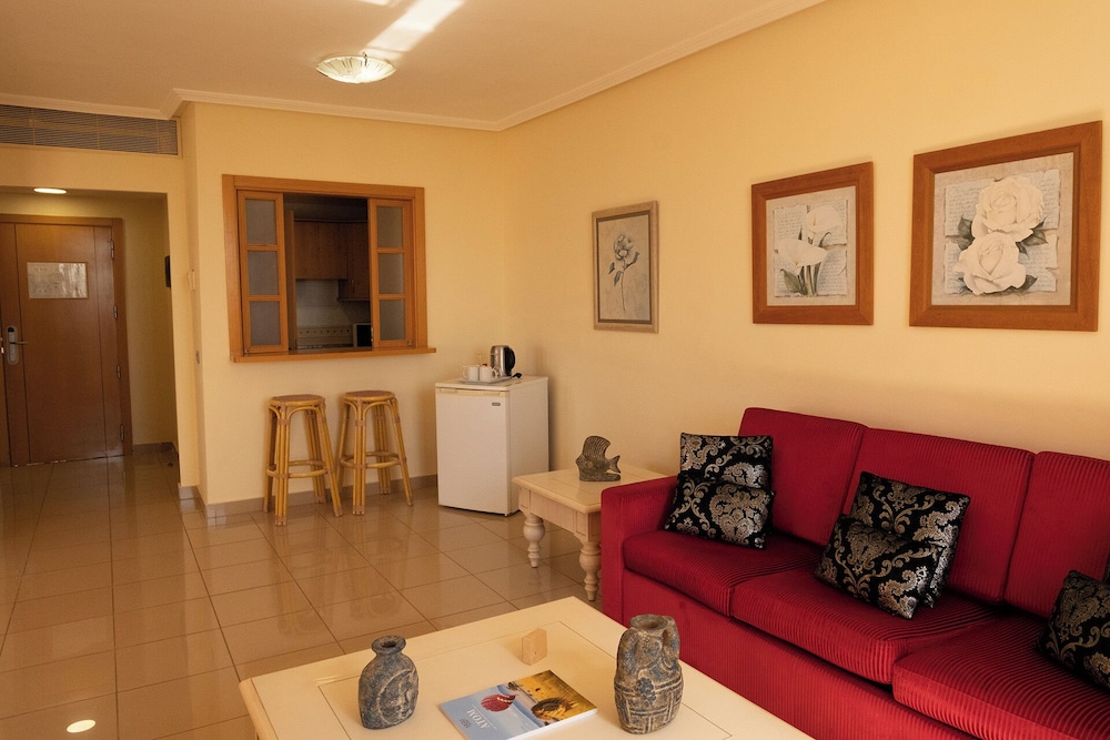Grand Muthu Golf Plaza Hotel — Hotel rooms in Golf Del Sur, Canary Islands