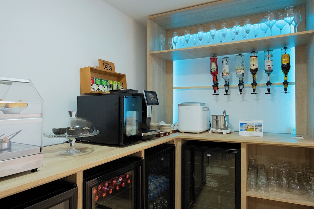 Grand Muthu Golf Plaza Hotel — Restaurant & bars in Golf Del Sur, Canary Islands