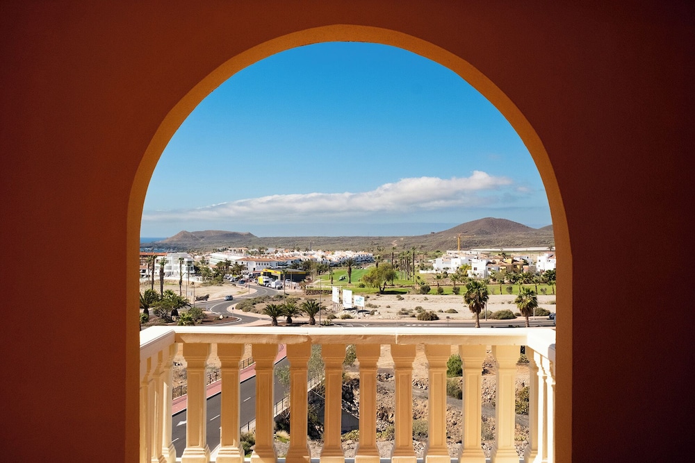 Grand Muthu Golf Plaza Hotel — Hotel rooms in Golf Del Sur, Canary Islands