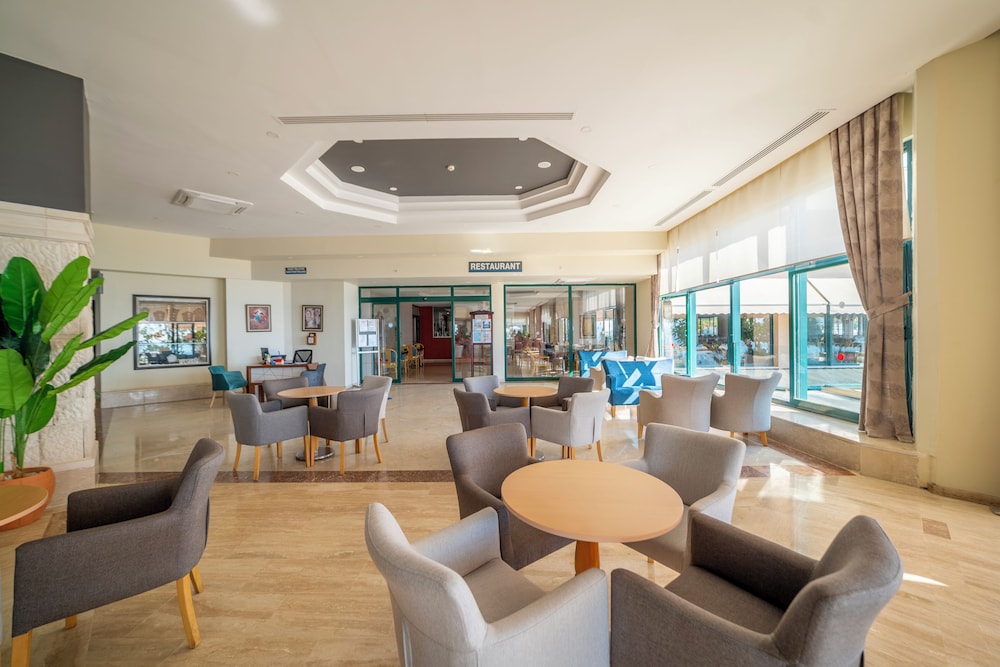 Aska Just In Beach – All Inclusive — Restaurant & bars in Alanya
