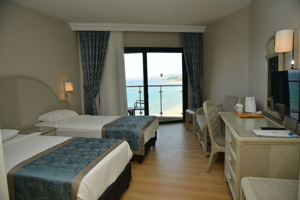 Aska Just In Beach – All Inclusive — Hotel rooms in Alanya