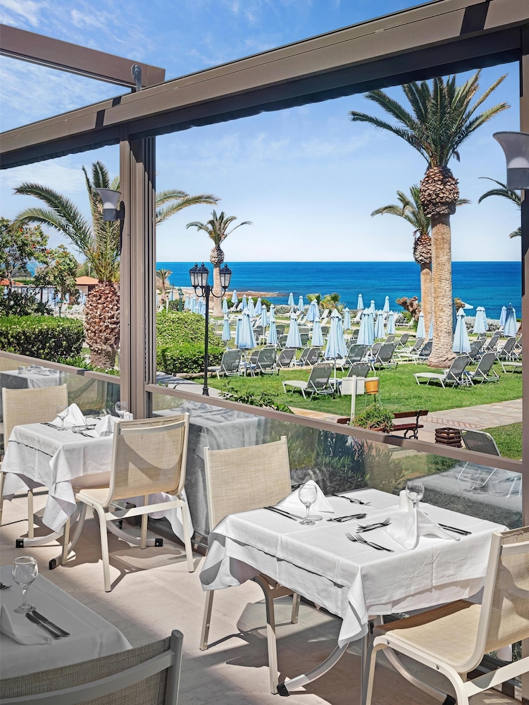 Creta Star Hotel — Restaurant & bars in Rethymnon