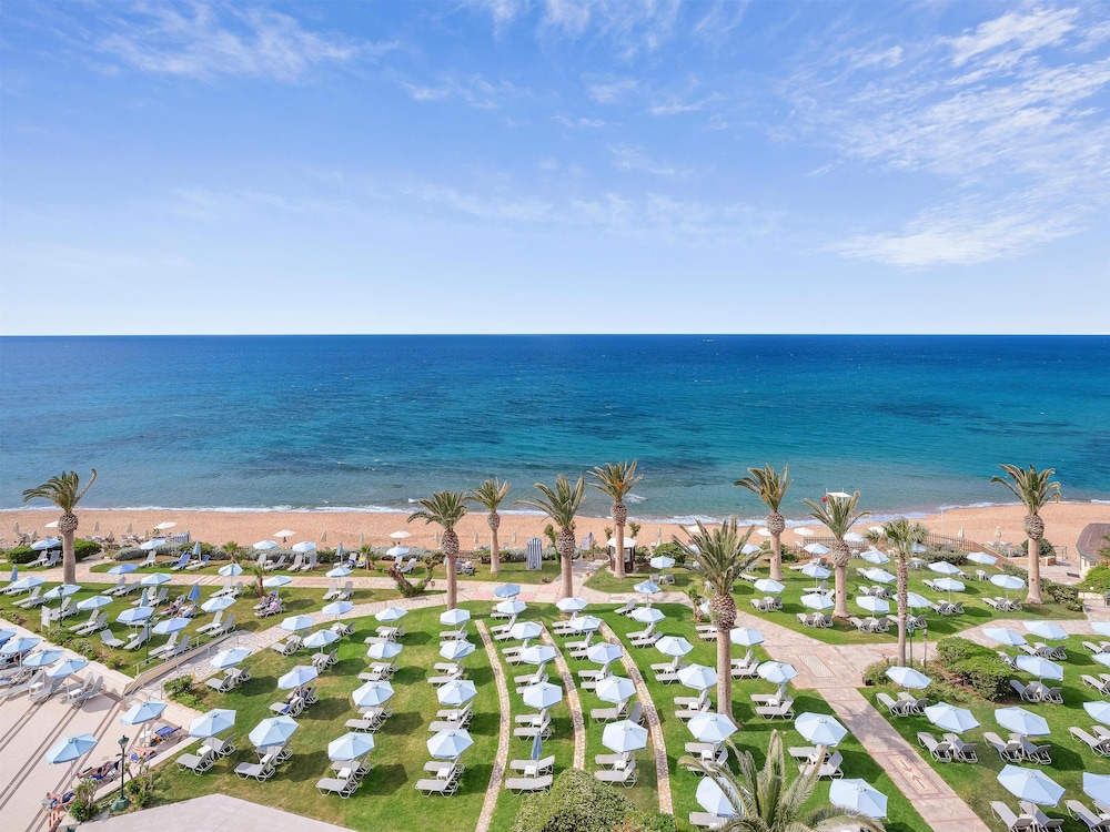 Creta Star Hotel — Beach in Rethymnon