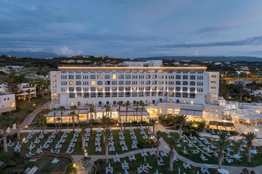 Creta Star Hotel — Hotel building in Rethymnon