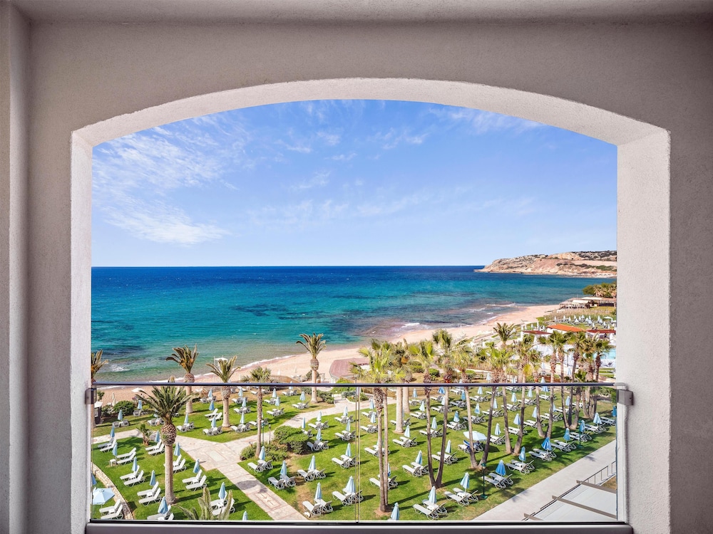 Creta Star Hotel — Beach in Rethymnon