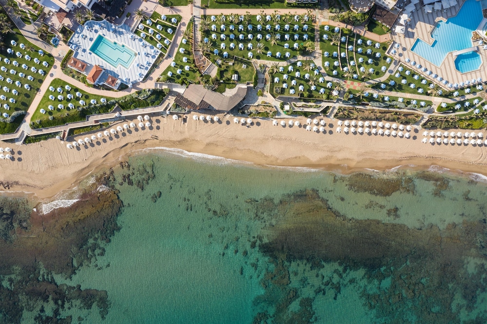 Creta Star Hotel — Beach in Rethymnon
