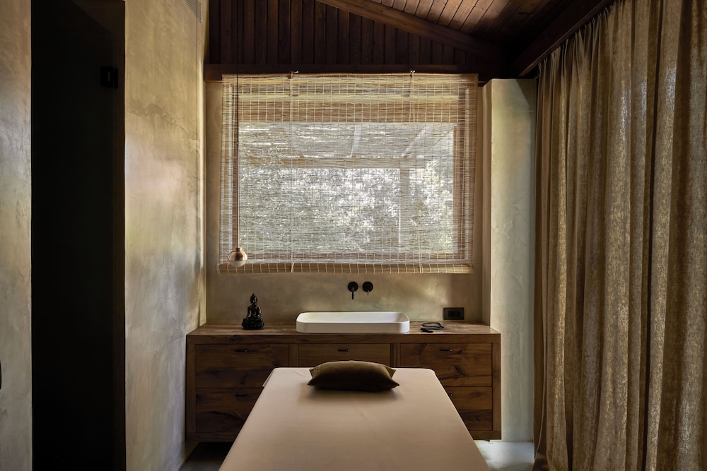 Phāea Cretan Malia, a Member of Design Hotels — Hotel rooms in Malia