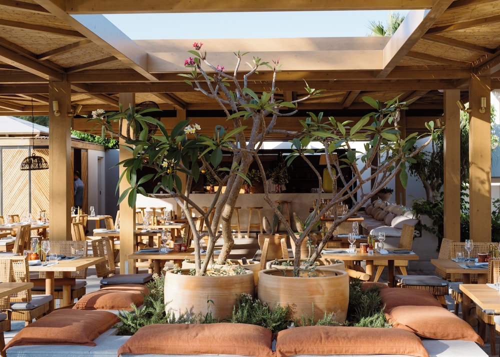 Phāea Cretan Malia, a Member of Design Hotels — Restaurant & bars in Malia