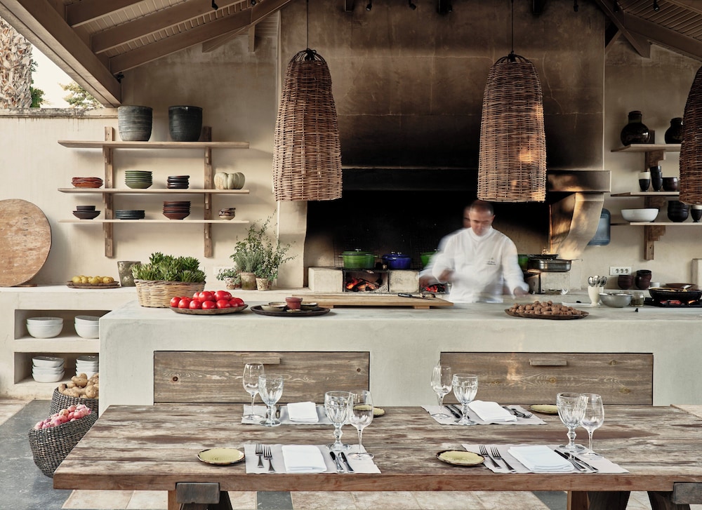 Phāea Cretan Malia, a Member of Design Hotels — Restaurant & bars in Malia